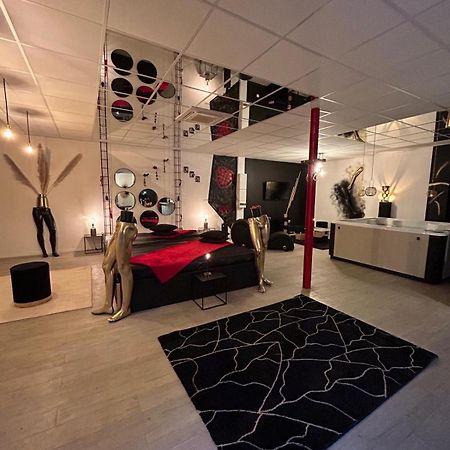 L'Escapade Sensuelle - La Love Room D'Épernay Esterno foto