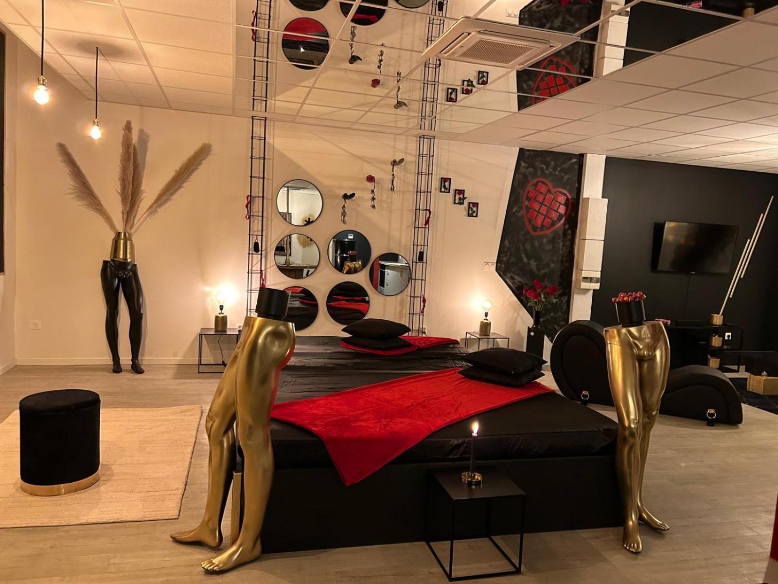 L'Escapade Sensuelle - La Love Room D'Épernay Esterno foto
