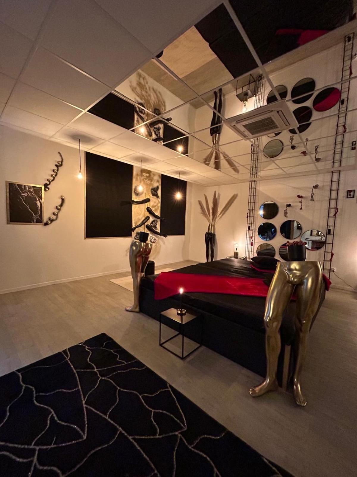 L'Escapade Sensuelle - La Love Room D'Épernay Esterno foto