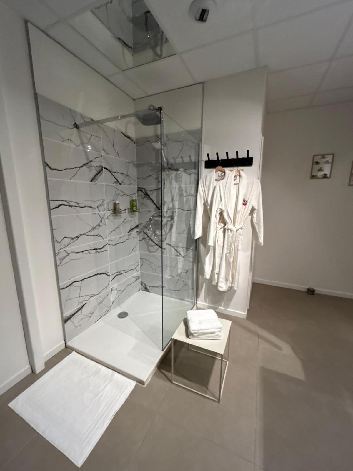 L'Escapade Sensuelle - La Love Room D'Épernay Esterno foto
